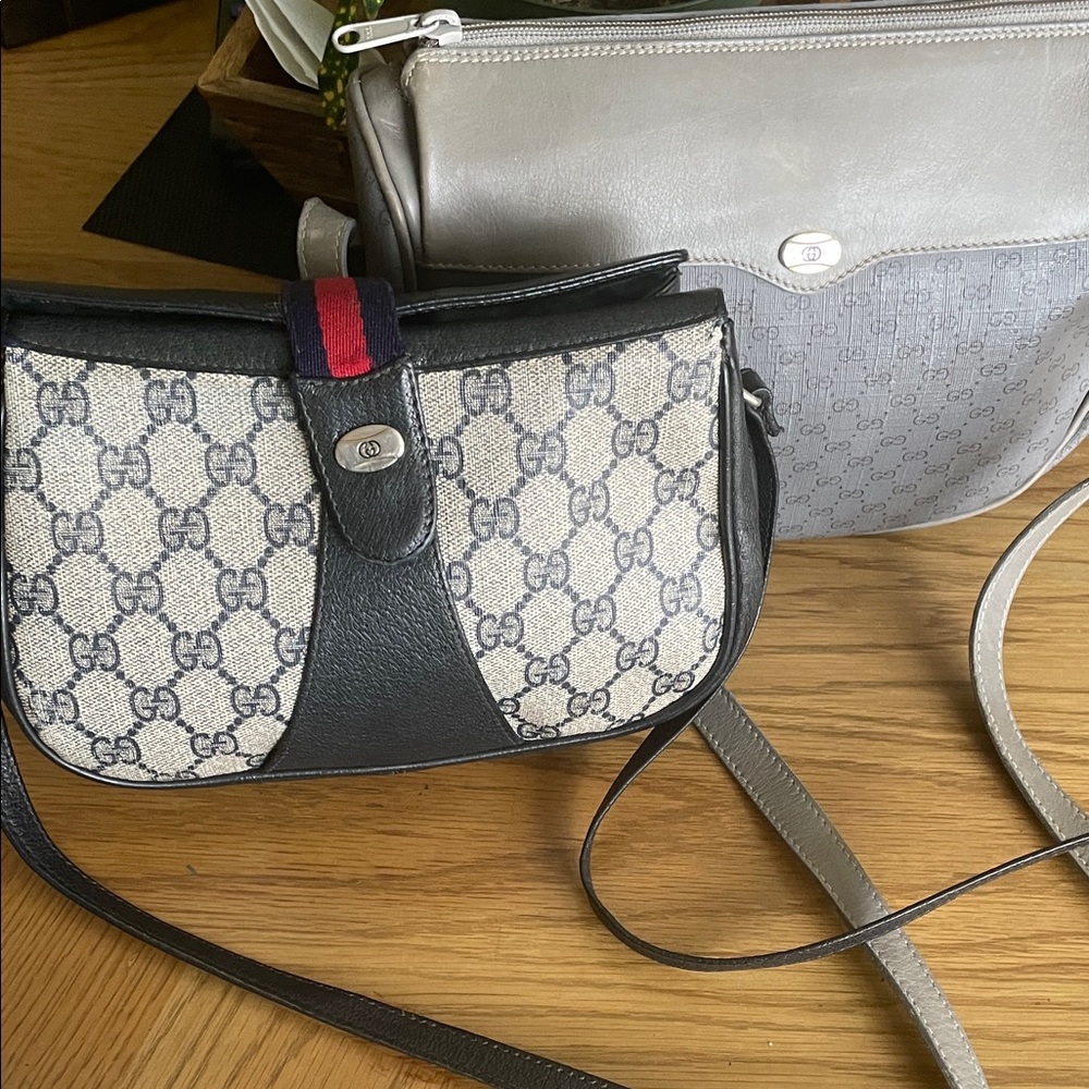 Vintage Gucci grey GG Canvas and Blue Leather Crossbody with Red-Blue Stripe